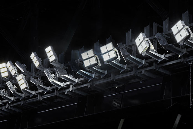 Ra90 LED floodlights deliver vivid, broadcast-ready lighting while minimising glare under the retractable ro